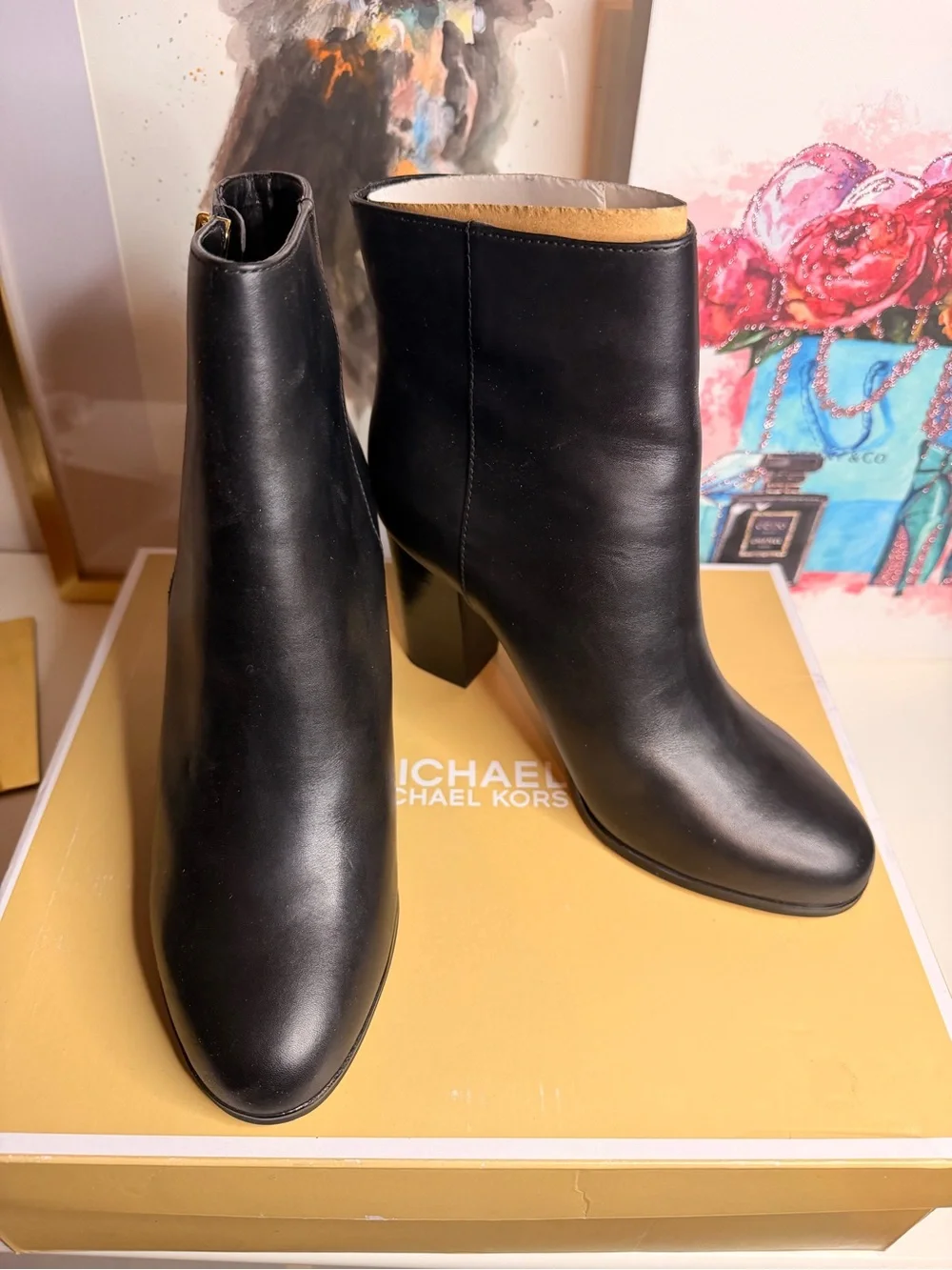 NWOT Michael Kora Boots